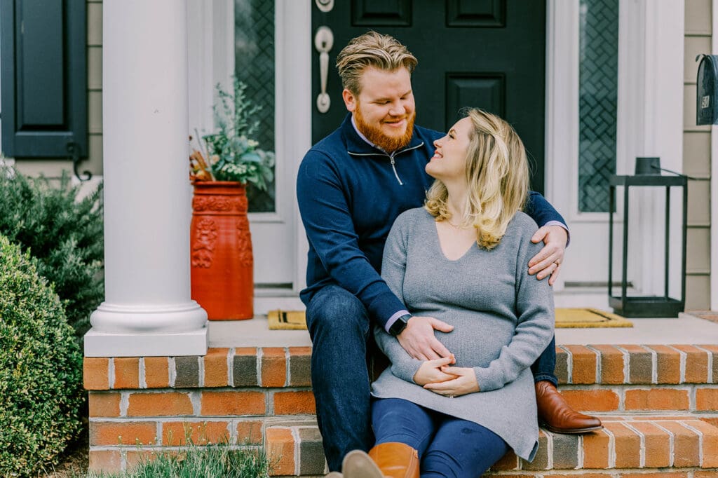 Richmond in-home maternity photography session showing the Quick family in their beautifully decorated home and nursery.