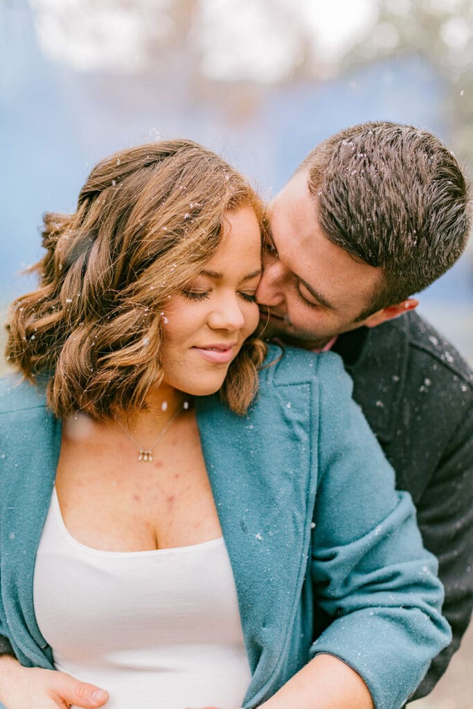 A couple waits eagerly to learn the gender of their baby during their Williamsburg gender reveal.